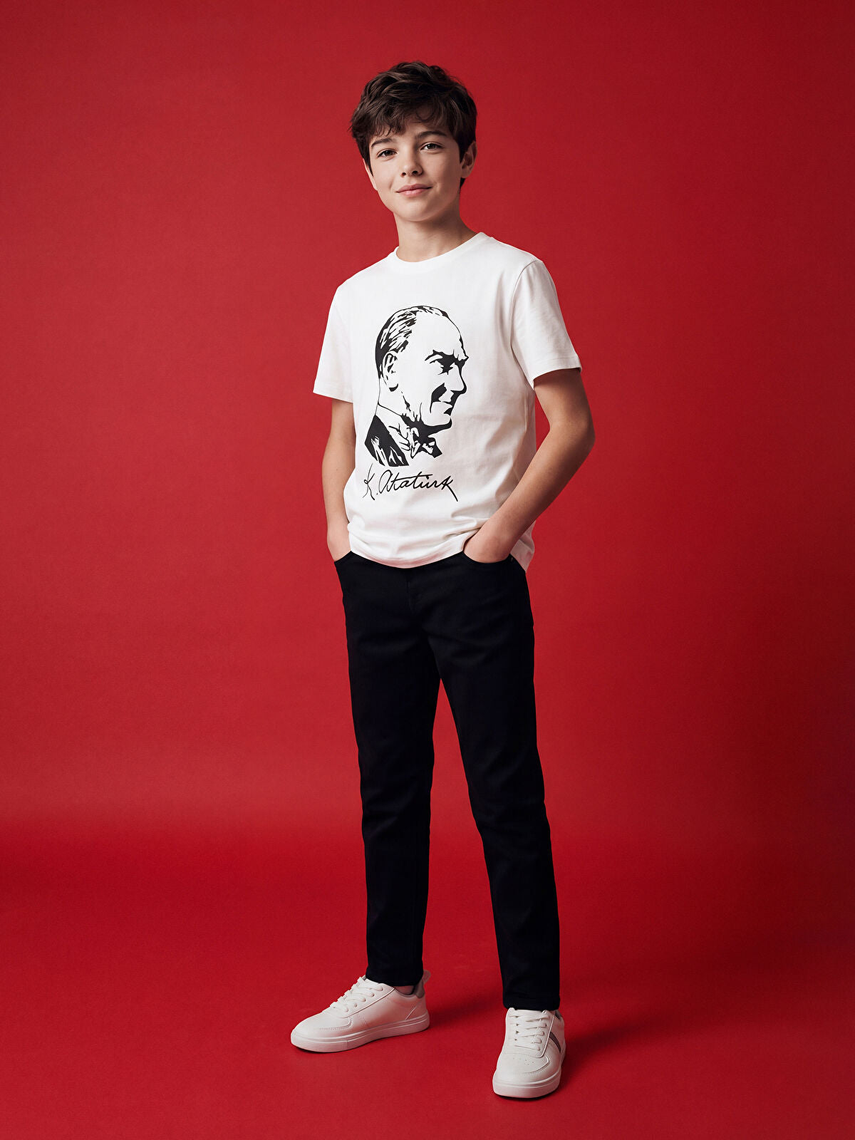 Siyah Slim Fit Erkek Çocuk Pantolon