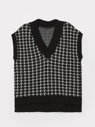 Siyah V Yaka Desenli Oversize Kadın Triko Süveter