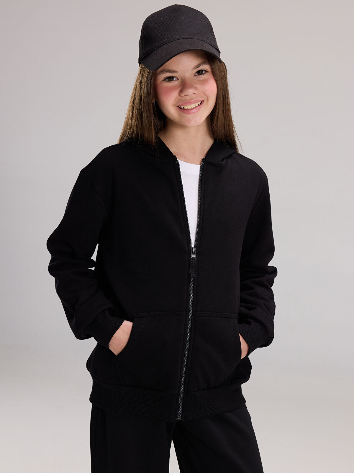 Siyah Uzun Kollu Kız Çocuk Fermuarlı Sweatshirt