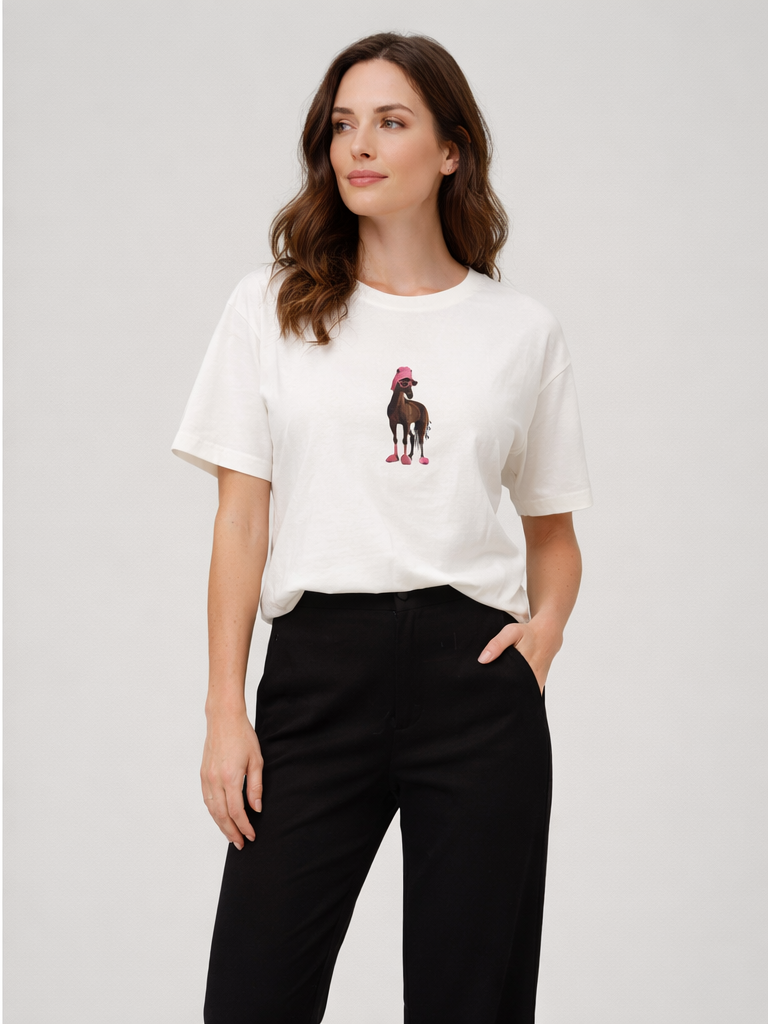 BISOU Beyaz At Figürlü Oversize Tişört